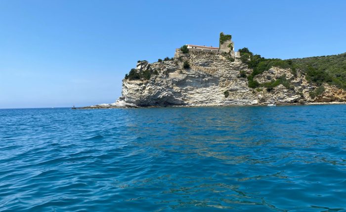 la spiaggia delle rocchette, residence con piscina castiglione della pescaia villa ancora